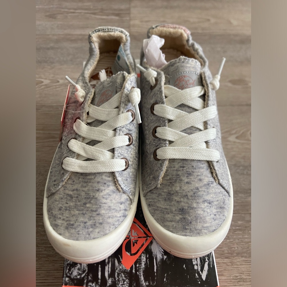 NWT - Grey Roxy Bayshore slip on sneakers